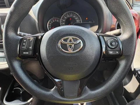 Toyota Yaris (Vitz)