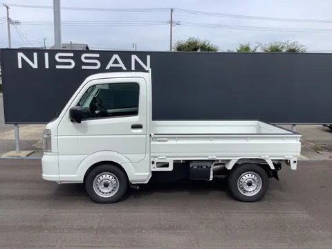 Nissan Clipper Truck