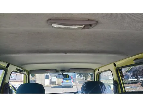 Daihatsu Naked