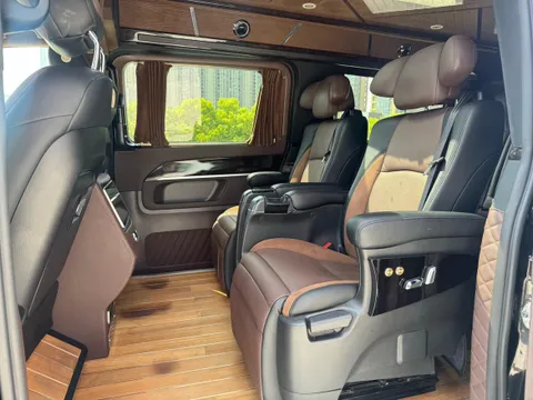 Mercedes-Benz V-Class