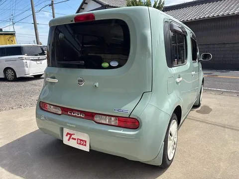Nissan Cube