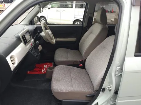 Daihatsu Mira Tocot