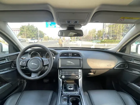 Jaguar XEL