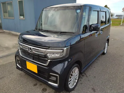 Honda N-BOX Custom