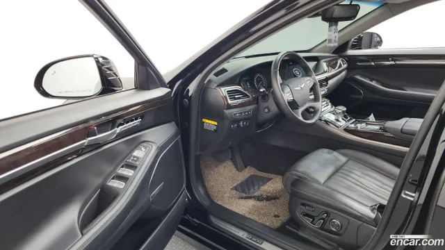Genesis G90 (EQ900)