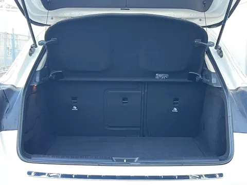 Mercedes-Benz Mercedes-Benz GLA