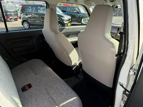 Daihatsu Mira Tocot
