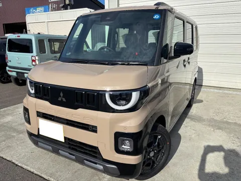 Mitsubishi Delica Mini