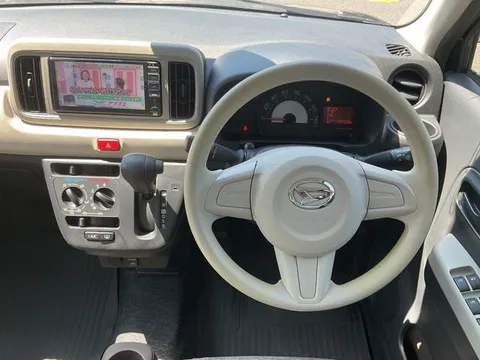 Daihatsu Mira Tocot