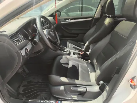 Volkswagen Sagitar