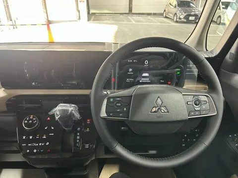 Mitsubishi Delica Mini