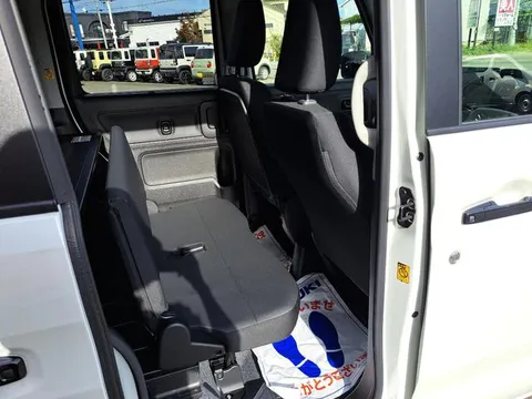 Suzuki Spacia Base