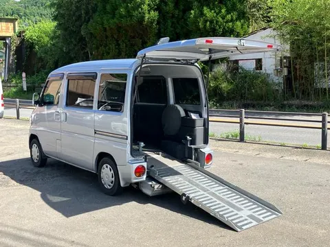 Mitsubishi Minicab Van