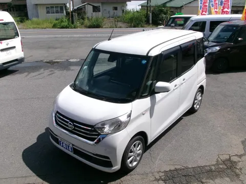 Nissan Dayz Roox