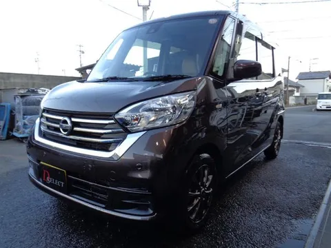 Nissan Dayz Roox
