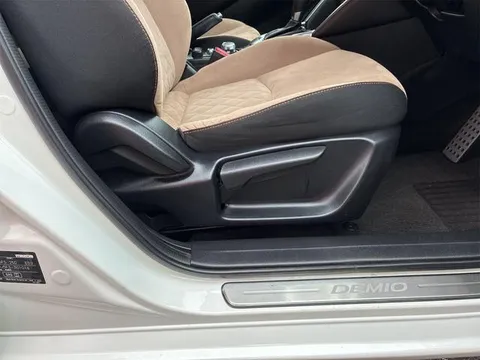 Mazda Mazda2 (Demio)