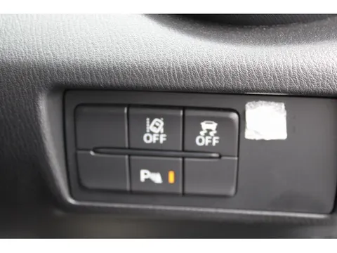 Mazda MX-5 (Roadster)