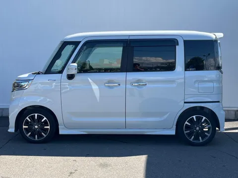 Suzuki Spacia Custom