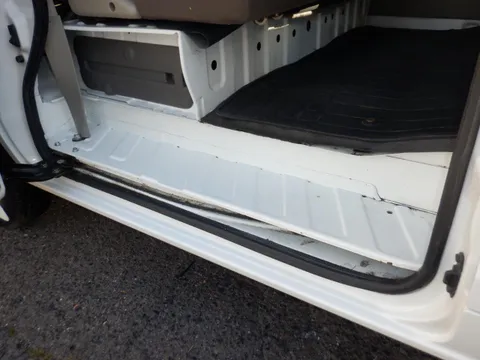 Mitsubishi Minicab Van