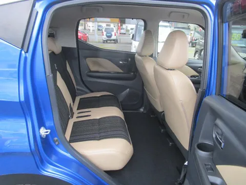 Mitsubishi eK X
