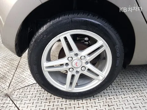 Kia Deluxe