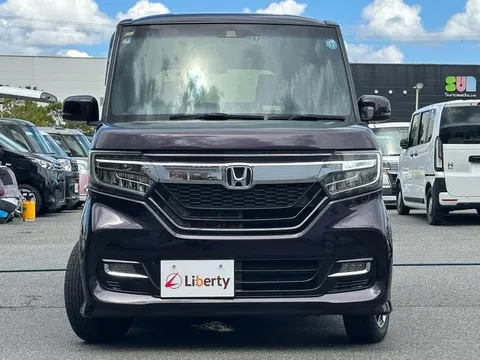 Honda N-BOX Custom