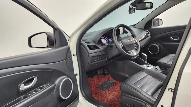Renault SM3
