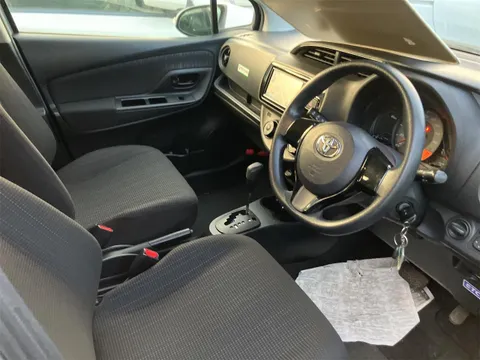 Toyota Yaris (Vitz)