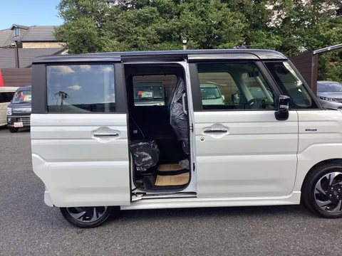 Suzuki Spacia Custom