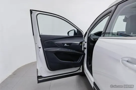 Peugeot 4008