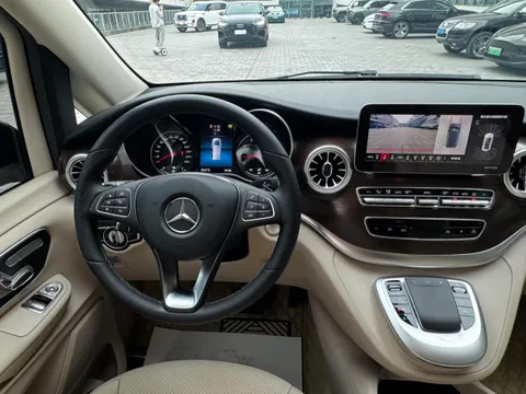 Mercedes-Benz V-Class