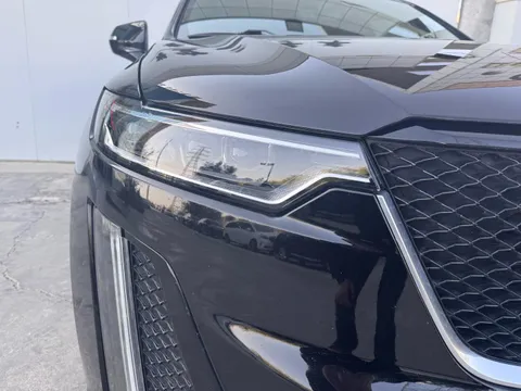 Cadillac XT6