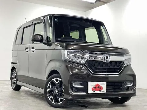 Honda N-BOX Custom