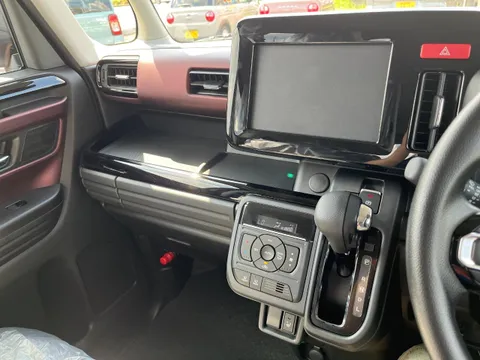 Suzuki Spacia Custom