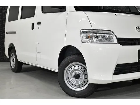 Toyota TownAce Van