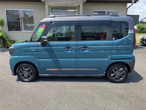 Suzuki Spacia Gear