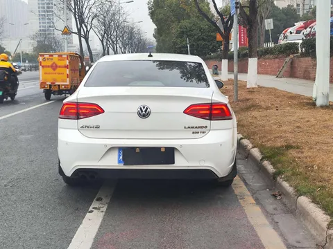 Volkswagen Lamando
