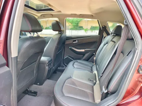 Venucia T70