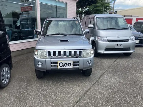 Mitsubishi Pajero Mini