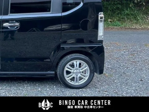 Honda N-BOX Custom