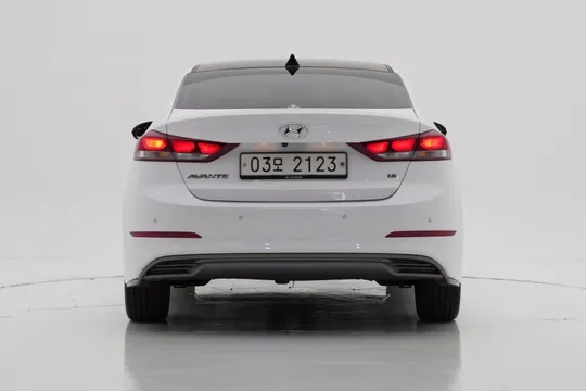 Hyundai Elantra (Avante)