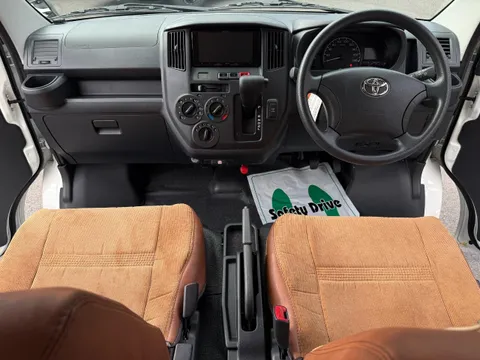 Toyota TownAce Van