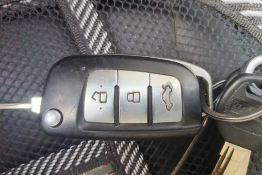 Geely Vision