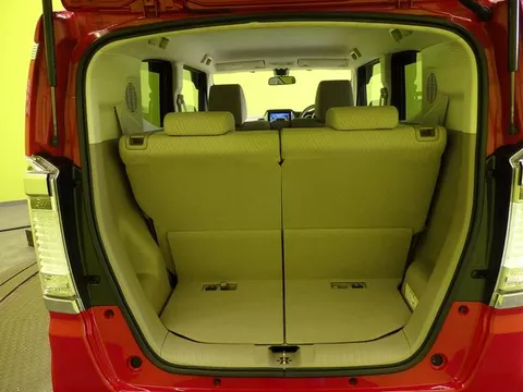 Honda N-BOX Slash