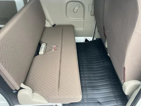 Mitsubishi Minicab Van