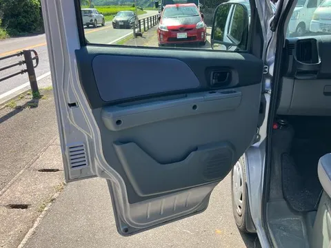 Mitsubishi Minicab Van
