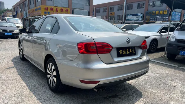 Volkswagen Sagitar