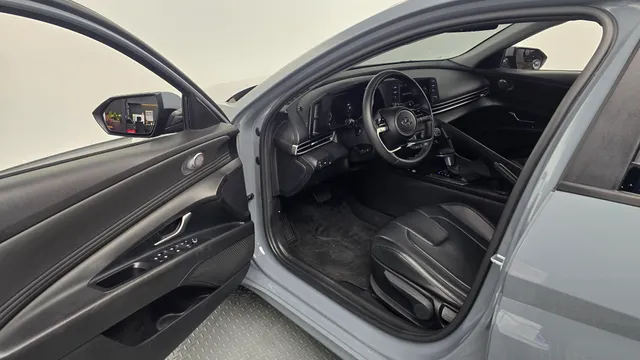 Hyundai Elantra (Avante)