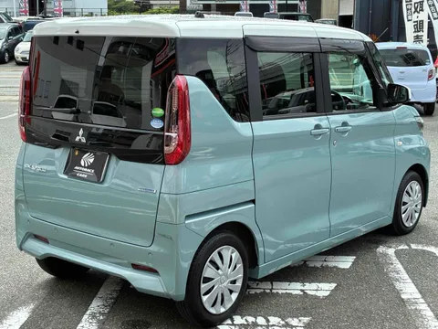 Mitsubishi eK Space