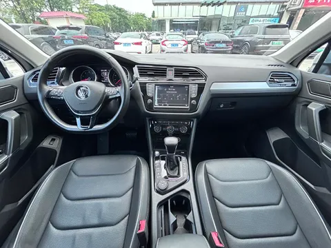 Volkswagen Tiguan L